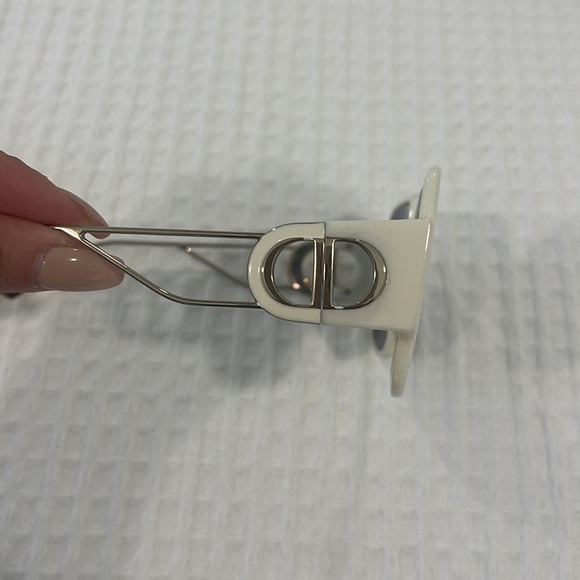 Dior Sunglasses - Picture 4 of 6